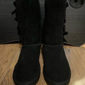 Size 5 Black with Bows Ugg Boots!